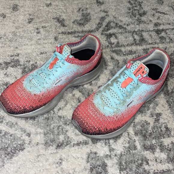 Brooks Shoes - Brooks tennis shoes